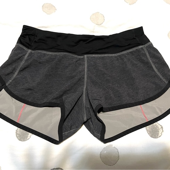 Lululemon Speed Short 2.5” - Picture 3 of 5